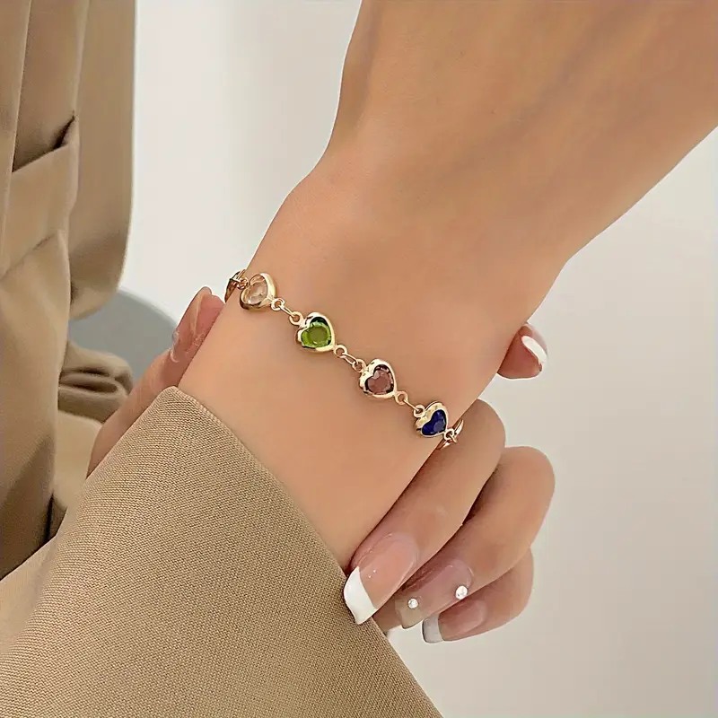 A Stylish Colorful Sparkling Zirconia Heart Bracelet Exquisitely Handmade Beaded Bracelet For Ladies And Girls, Suitable For Daily Parties
